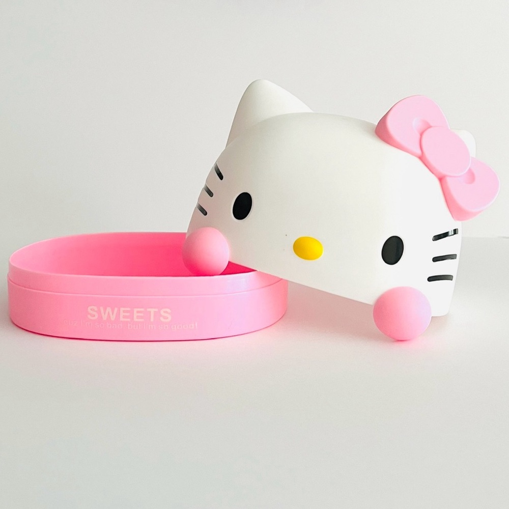 Hello Kitty Bank - Picture 2 of 6